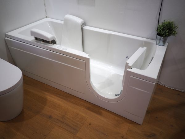 Cost of Walk In Tub Installation in Douglasville